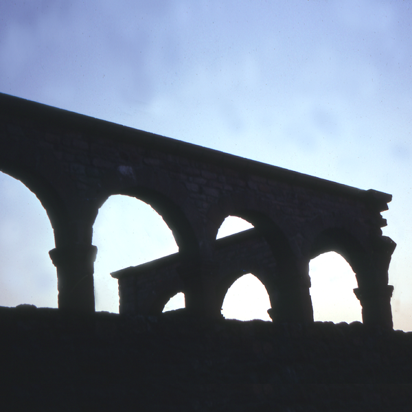 Arches de pierre à Saint-Malo