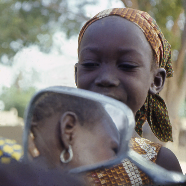 Deux jeunes Nigériennes